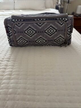 lug gulid collection - Gray Trolley Quilted Cosmetic Case